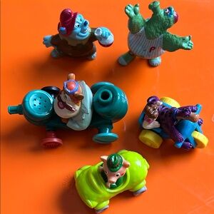 VINTAGE (1990’s) Characters Collectors toy Set